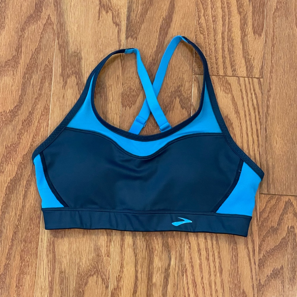 NWOT - Brooks Cross-back, Adjustable Sports Bra